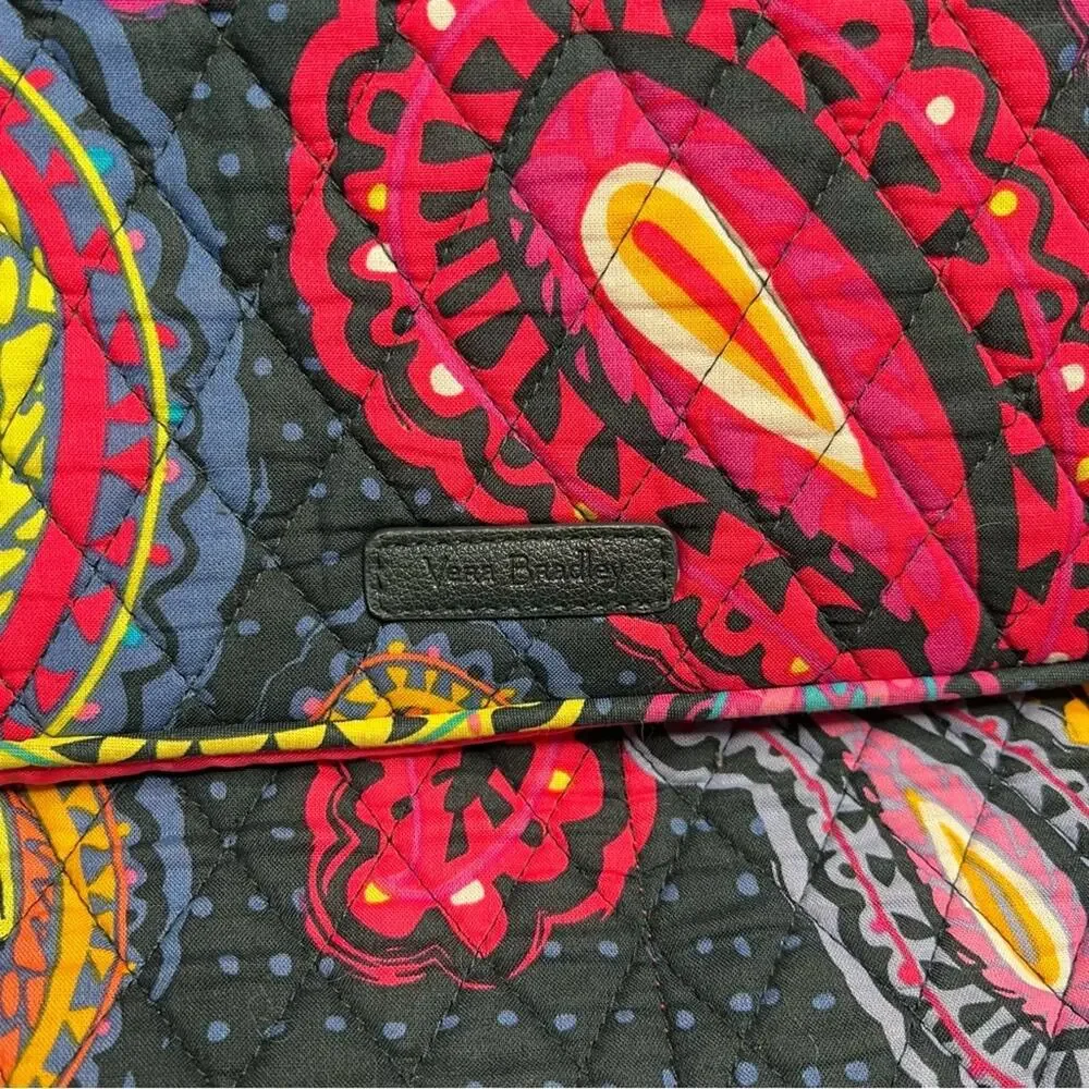 Vera Bradley Essential Messenger‎ Bag in Twilight Paisley Laptop Bag EUC